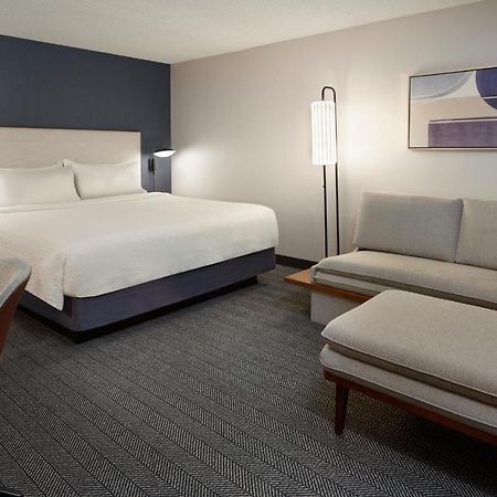 Courtyard By Marriott Toronto Mississauga/Meadowvale Hotel Exterior foto