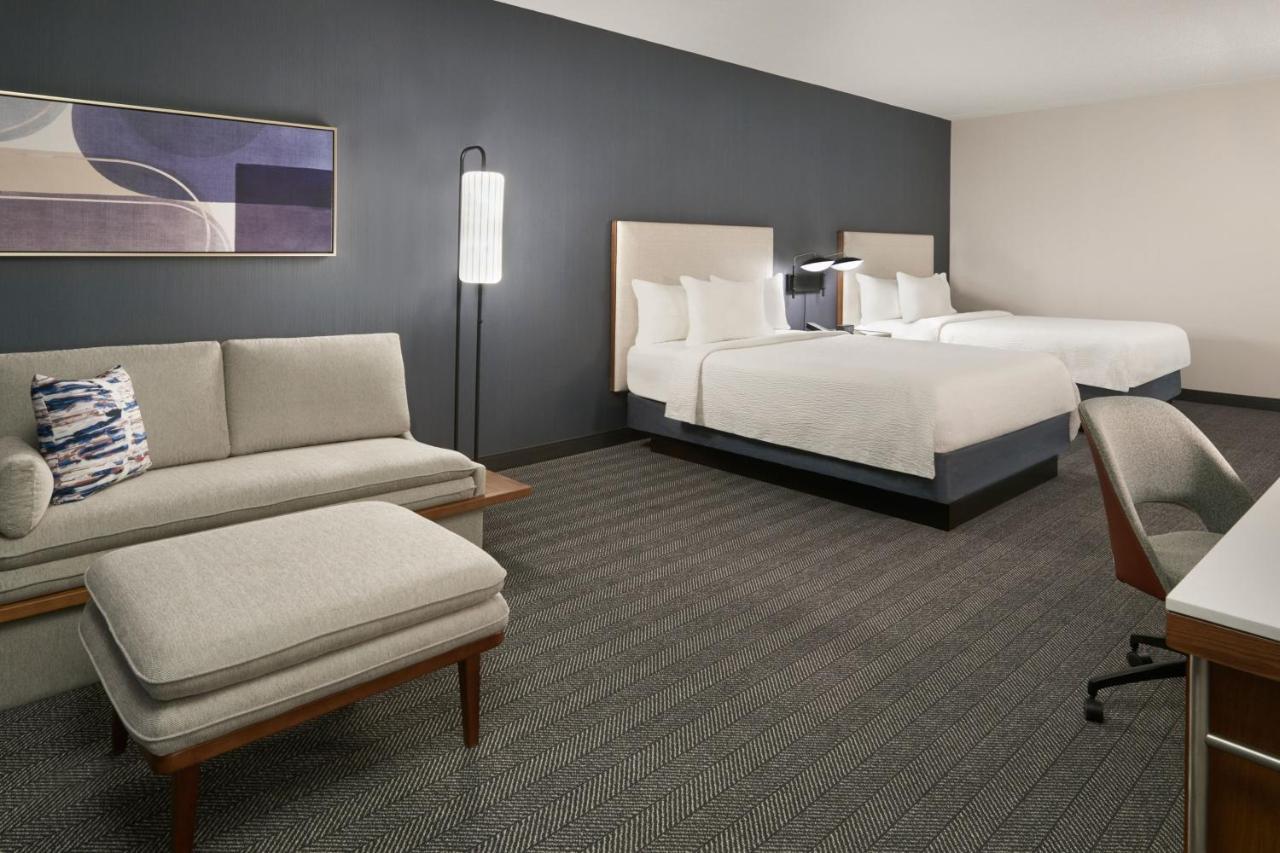Courtyard By Marriott Toronto Mississauga/Meadowvale Hotel Exterior foto