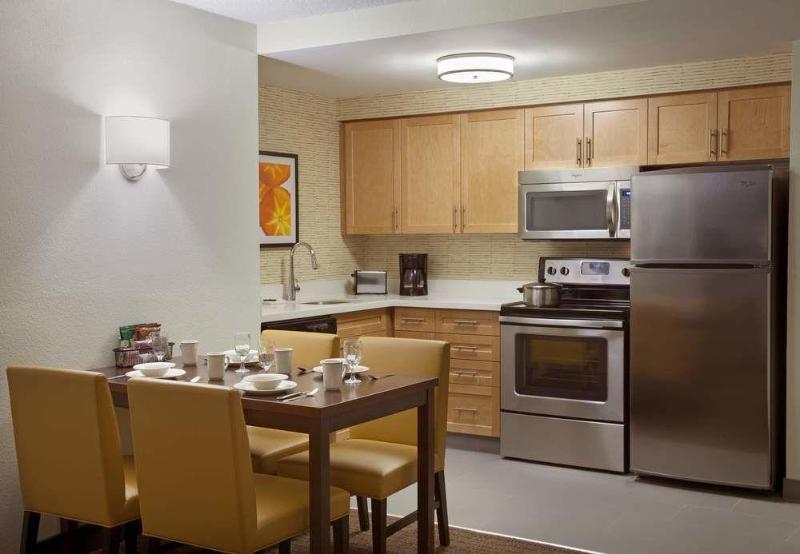Courtyard By Marriott Toronto Mississauga/Meadowvale Hotel Exterior foto